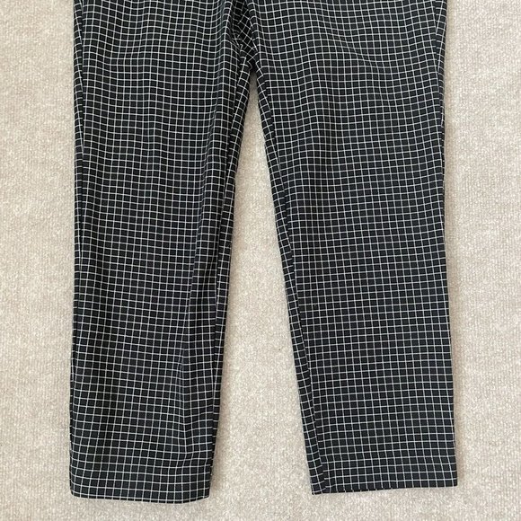 Old Navy Crop Pants Womens 2 Black White Plaid Harper Stretch Casual 24" Inseam - Picture 3 of 11